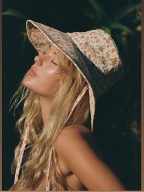 NWT Lack Of Color Floral Wide Brim Sun Hat